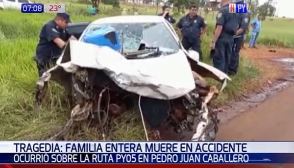 Toda una familia muere en accidente de tránsito