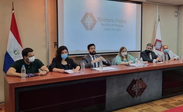 Fiscalía dice que hay causas abiertas tras datos de Seprelad, pero no dará detalles