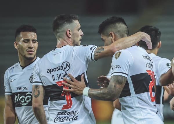 Olimpia supera de visita a César Vallejo