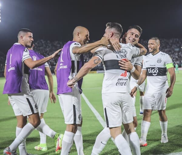 Olimpia vence y saca buena ventaja para la revancha