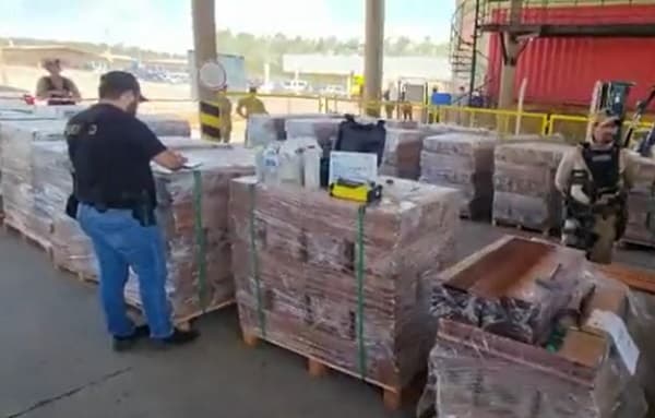 Hallan cocaína en contendor en puerto de Villeta