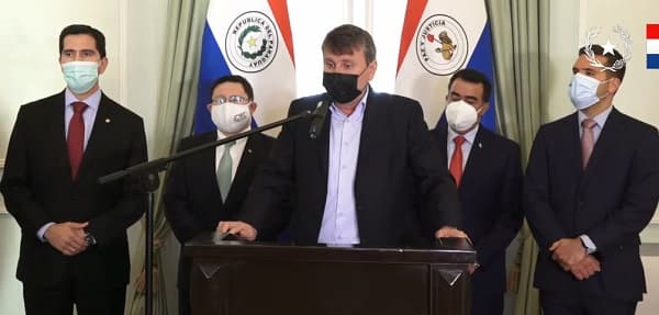 Petropar no subirá precios por el momento y plantean “fondo de estabilización”