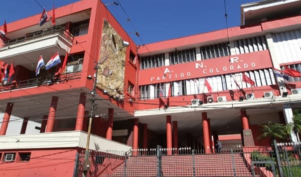 Tribunal de Conducta de la ANR excluye a Ozorio, Koube y a los Insfrán