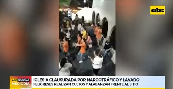 Feligreses de Avivamiento oran para que retorne el “narcopastor”