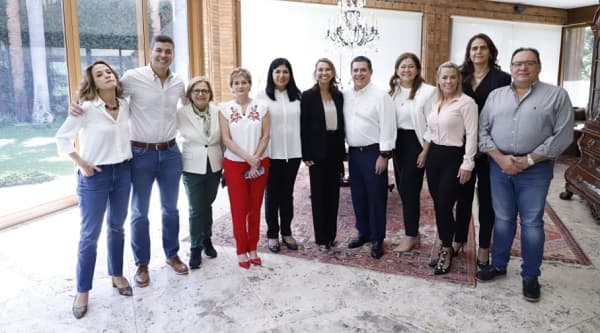 Lizarella y la “Madrina” integran lista cartista para el Senado