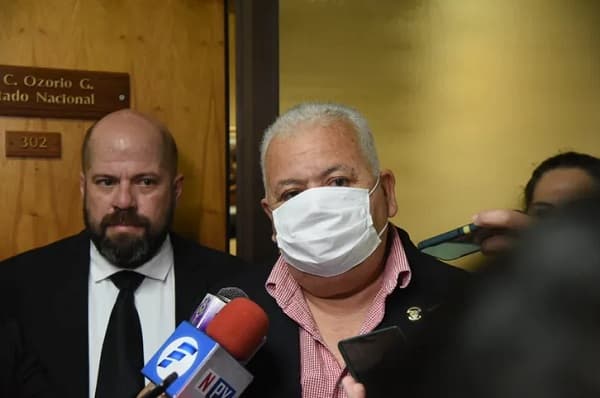 Fiscalía ordena detención de Ozorio tras su renuncia en Diputados