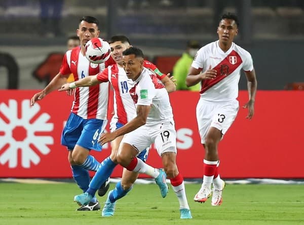 Perú vence a Paraguay y accede al repechaje 