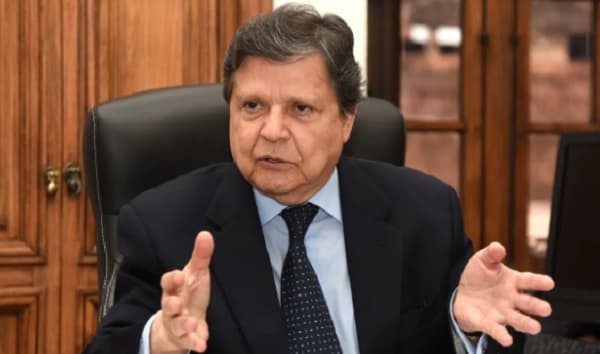 Euclides deja la Cancillería para trabajar en su candidatura a la Presidencia