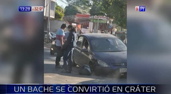 Vehículos “encallan” en cráter sobre República Argentina