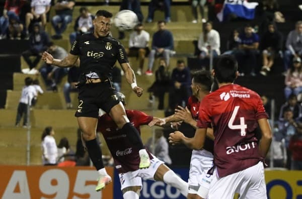 Nacional supera a Guaraní de visita 