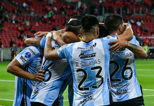 Guaireña iguala ante Internacional en Porto Alegre 