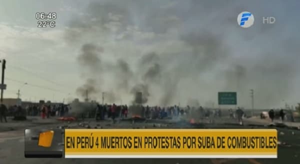 Muertes en protestas por suba de combustibles paralizan Perú