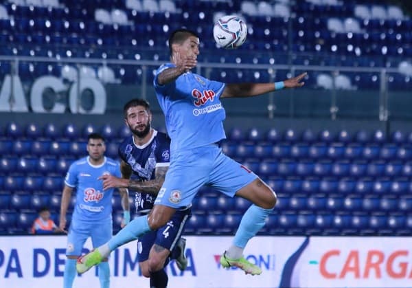 Resistencia golea a Ameliano en el inicio de la Fecha 13 