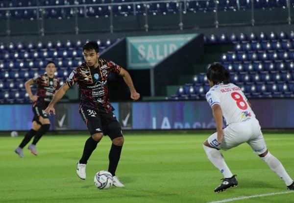 Guaireña golea a 12 de Octubre en regularización 