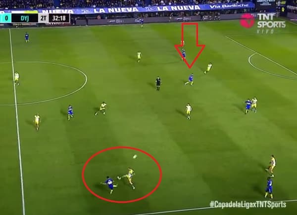 Oscar Romero mete tremendo pasegol “teledirigido” 