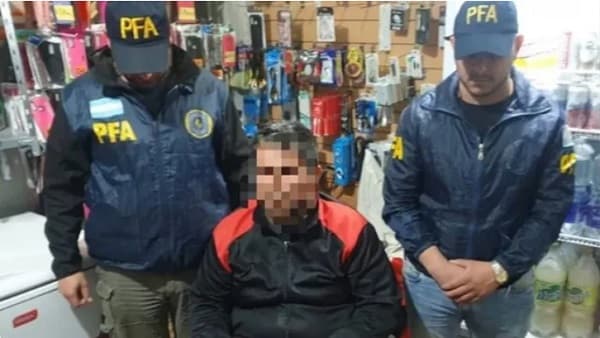 Detienen a paraguayo que se grababa abusando sexualmente de sus hijas