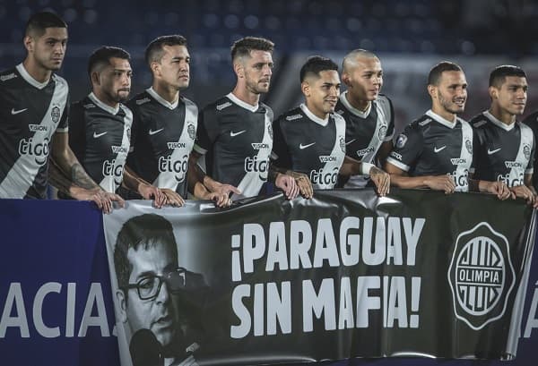 Cartel de Olimpia contra la mafia arma revuelo en redes 