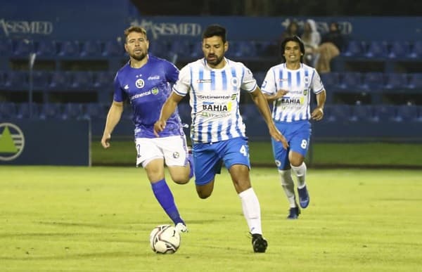 Sol de América y 12 de Octubre igualan sin tantos 