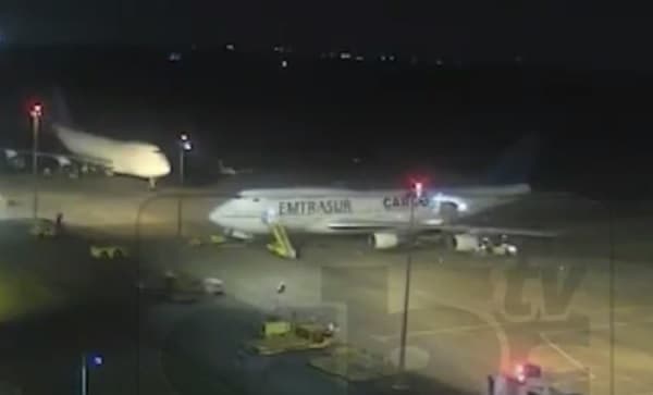 Avión que llevó cigarrillos de Tabesa se usó para matar niños, según Abdo 