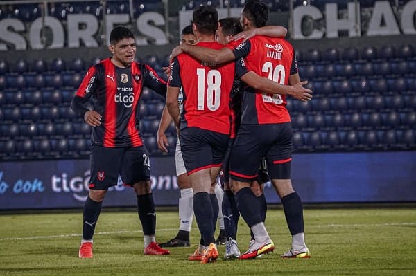 Cerro Porteño buscará victoria ante Libertad para seguir en su lucha