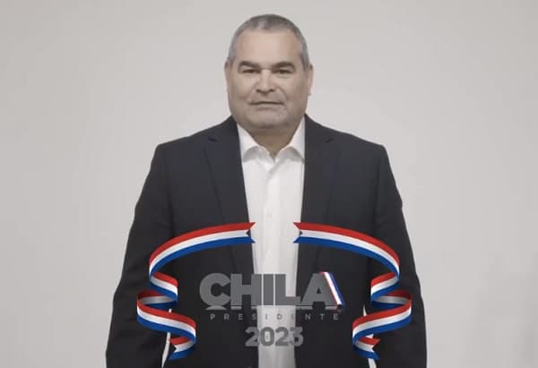 Chilavert formaliza su candidatura a la Presidencia 