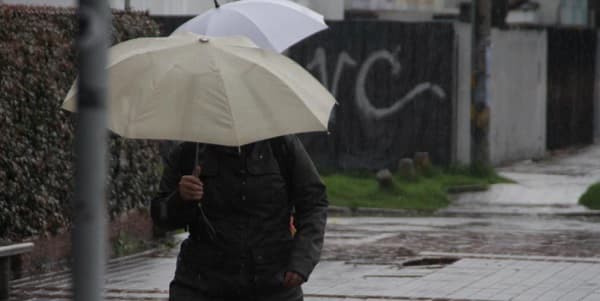 Anuncian inicio de semana con lluvias y tormentas eléctricas