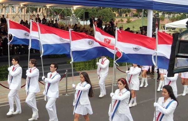 El MEC suspende participación de instituciones educativas en desfiles 