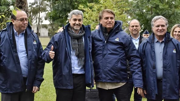 Abdo y Bolsonaro verifican obras del Puente de la Integración