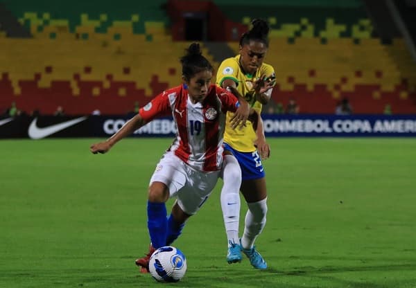 Paraguay cae dignamente y peleará por el boleto al Mundial 2023