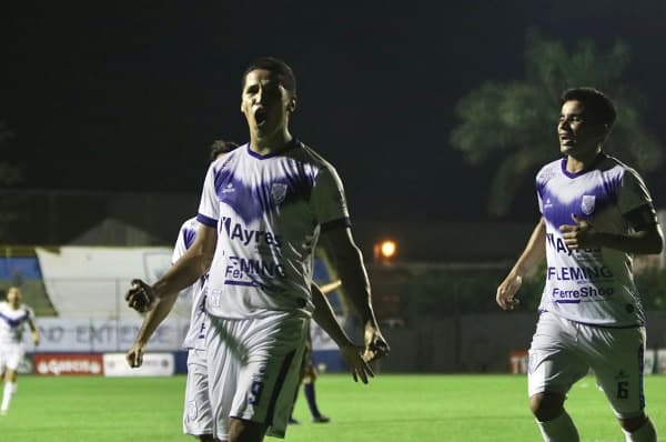 Ameliano supera a Tacuary 