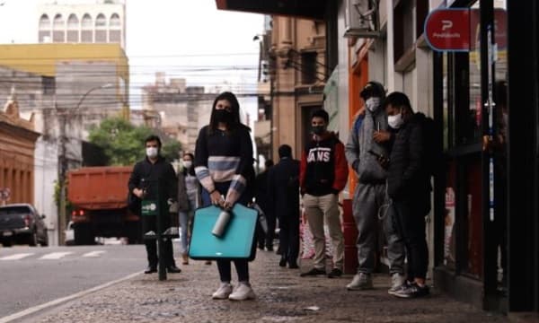 Pronostican jueves frío a cálido