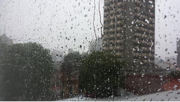 Anuncian jornada lluviosa con ambiente fresco a frío