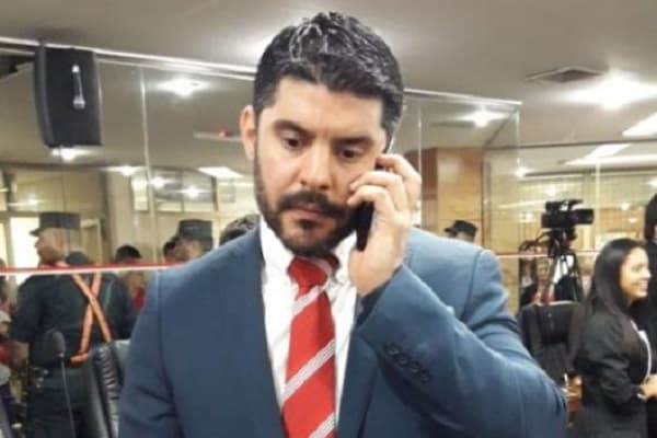 Nenecho afirma que no puede obligar a propietarios a reparar edificios históricos