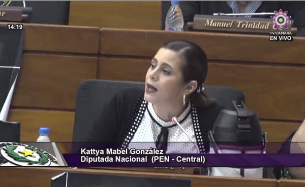 Siga el tratamiento del libelo contra Quiñónez en vivo 