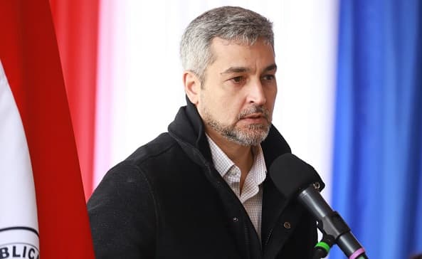 Abdo adelanta que promulgará ley para que IPS tome créditos