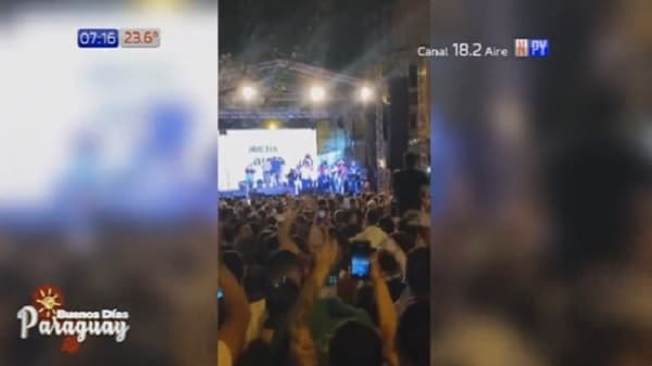 Abuchean a Nenecho en festival de la Fundación de Asunción