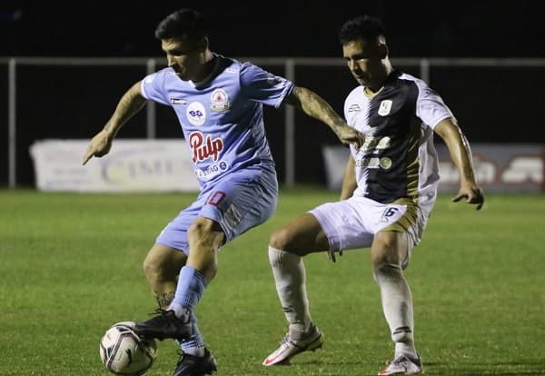 Resistencia consigue agónico empate ante un disminuido Tacuary 