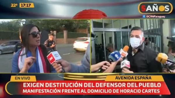 Manifestantes llegan hasta casa de HC para repudiar “protección” a Godoy