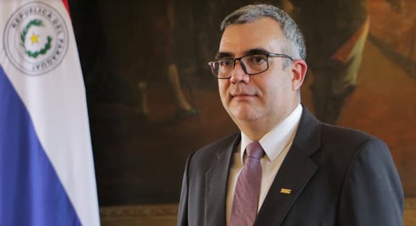 El MEC emite comunicado ante movilización y niega “adoctrinamiento”