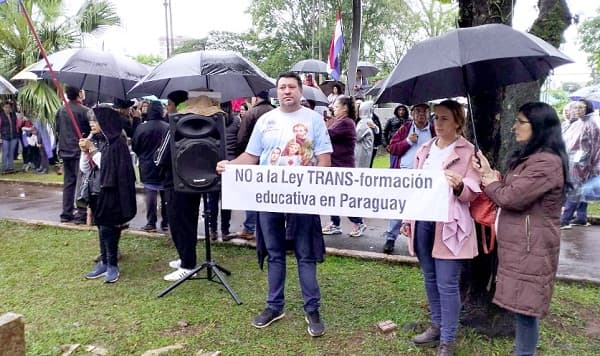 Declaran asueto para protestar contra Plan del MEC