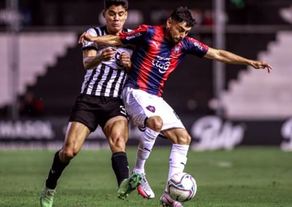Cerro Porteño empata con Libertad y se aleja de la punta