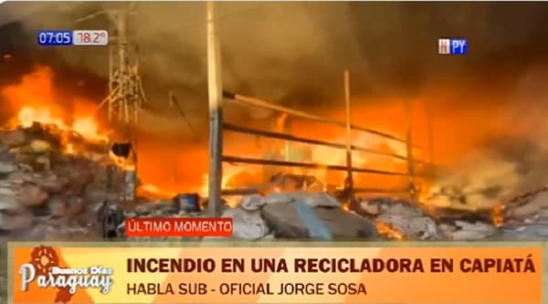 Reportan incendio de gran magnitud en recicladora de Capiatá