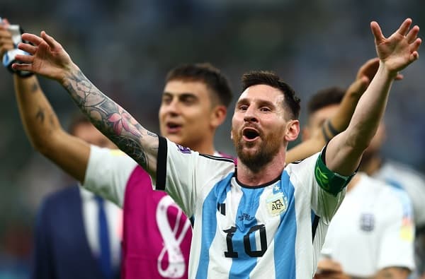 Argentina vence a México y deja la máxima tensión para la última fecha 