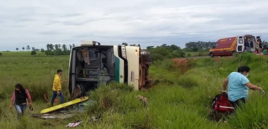Bus donde viajaban residentes de Pedro Juan, vuelca en Brasil