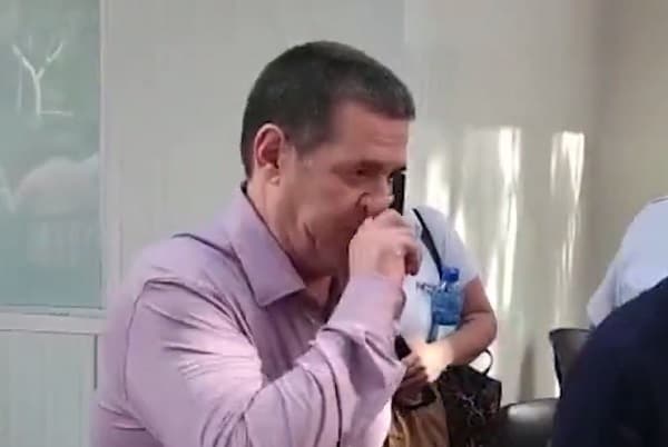 Cartes se victimiza en el caso del avión “iraní”