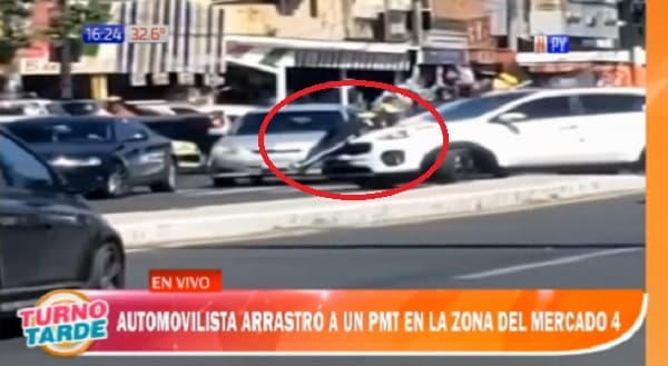 Conductor arrastra a PMT tras requerimiento de documentación