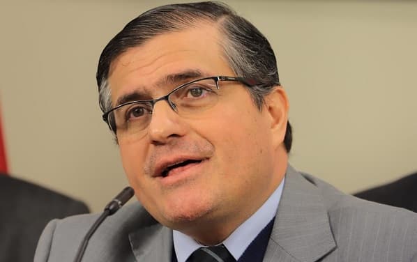 Informaron sobre “operaciones sospechosas” a Fiscalía antes de sanciones, afirma ministro