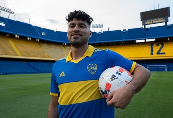 Valdez dice que lo motivó jugar en un “club tan grande como Boca” 