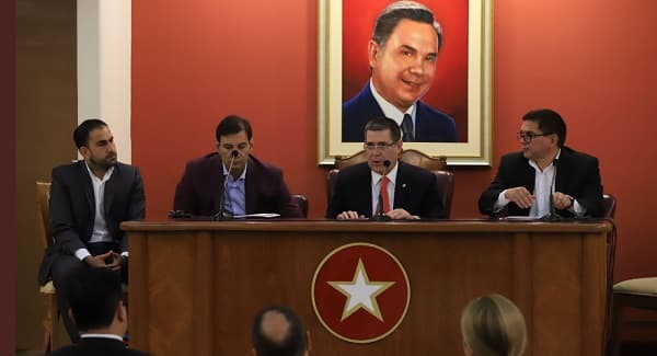 Buscan salida para que la ANR tome crédito sin firma de Cartes