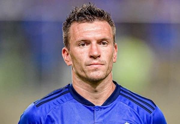 Defensor brasileño suena fuerte para reforzar Cerro 